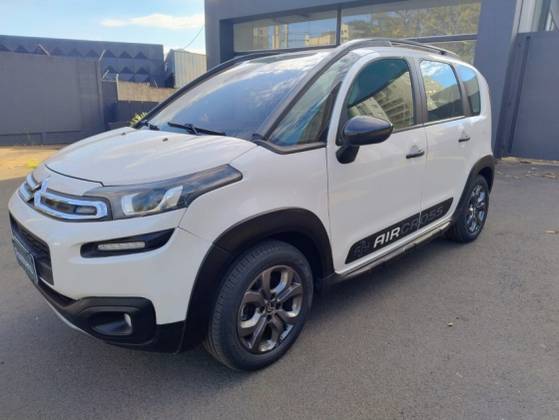 CITROËN AIRCROSS 1.6 FEEL 16V FLEX 4P AUTOMÁTICO CITROËN AIRCROSS 1.6 FEEL 16V FLEX 4P AUTOMÁTICO